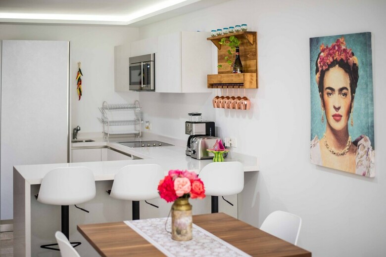 One Paralia Condo Boutique