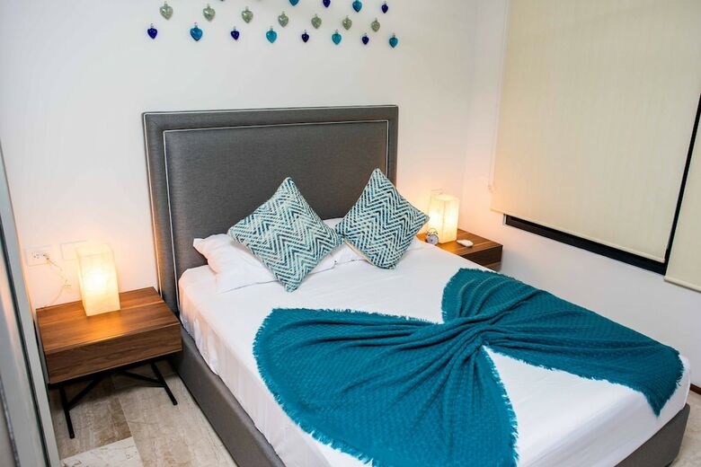 One Paralia Condo Boutique