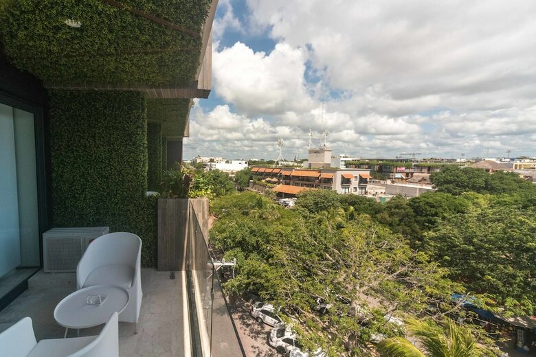 One Paralia Condo Boutique