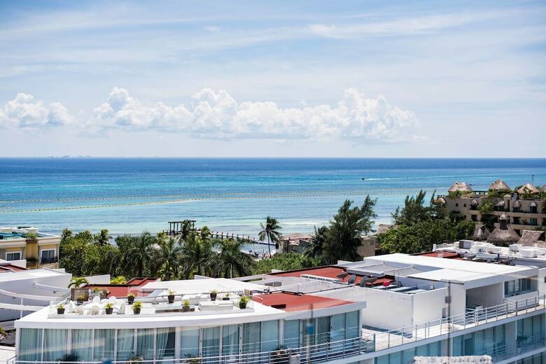 One Paralia Condo Boutique