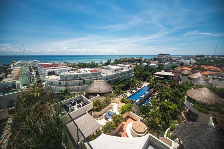 One Paralia Condo Boutique