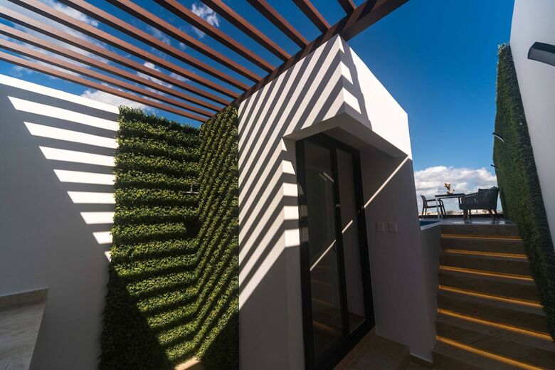 One Paralia Condo Boutique