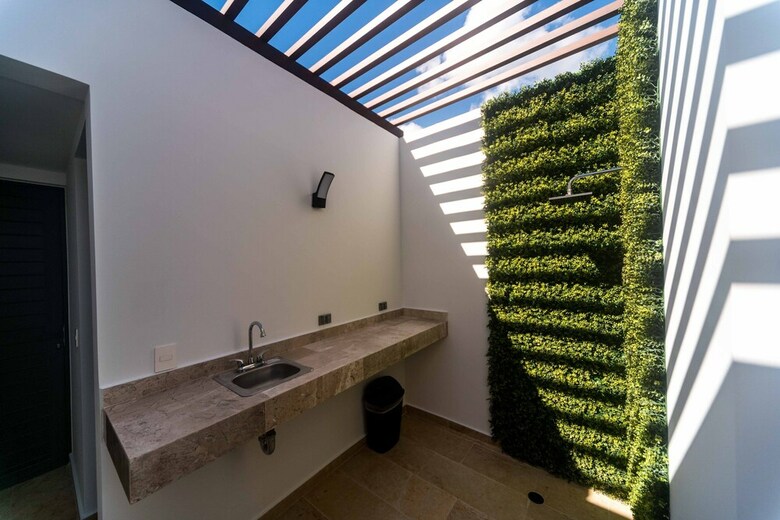 One Paralia Condo Boutique