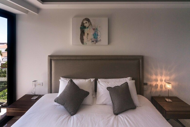 One Paralia Condo Boutique