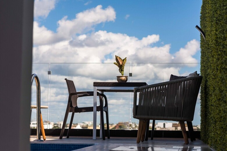 One Paralia Condo Boutique