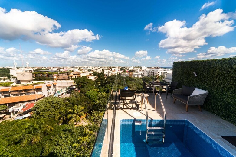 One Paralia Condo Boutique