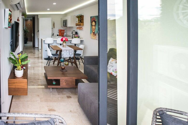 One Paralia Condo Boutique