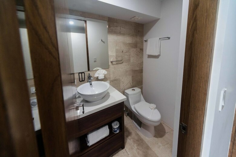 One Paralia Condo Boutique