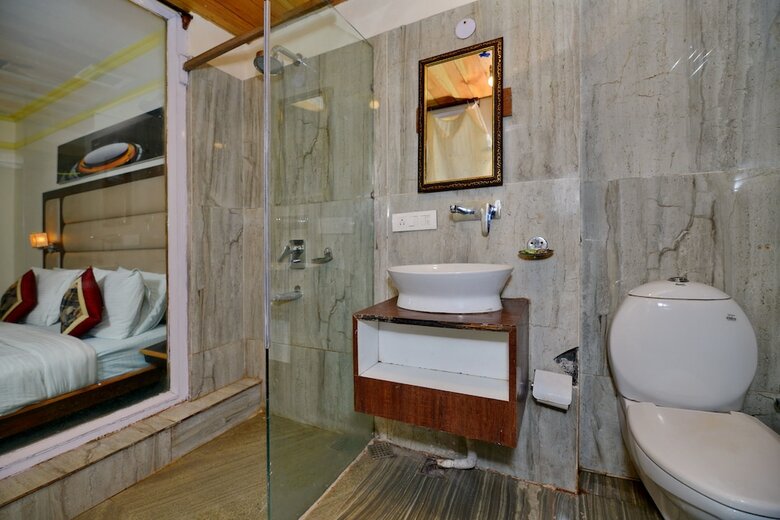 Hotel Aroma Nainital