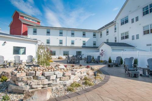 Hotel Blue Gate Garden Inn