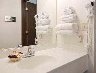 Motel Super 8 Walnut