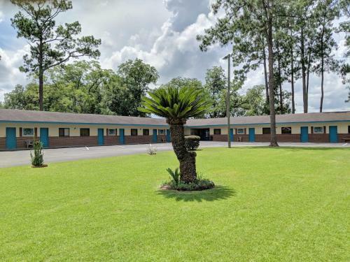 Hotel Cheerio Inn - Glennville