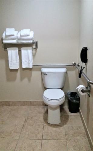 Hotel Boulders Inn & Suites - Atlantic