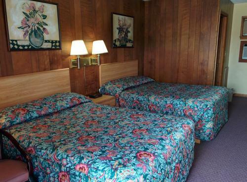 Budget Host Stone's Motel