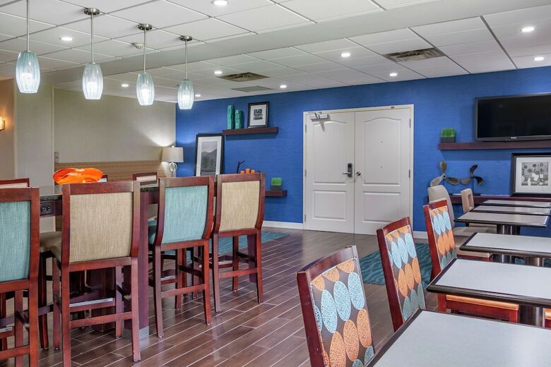 Hotel Hampton Inn Adel