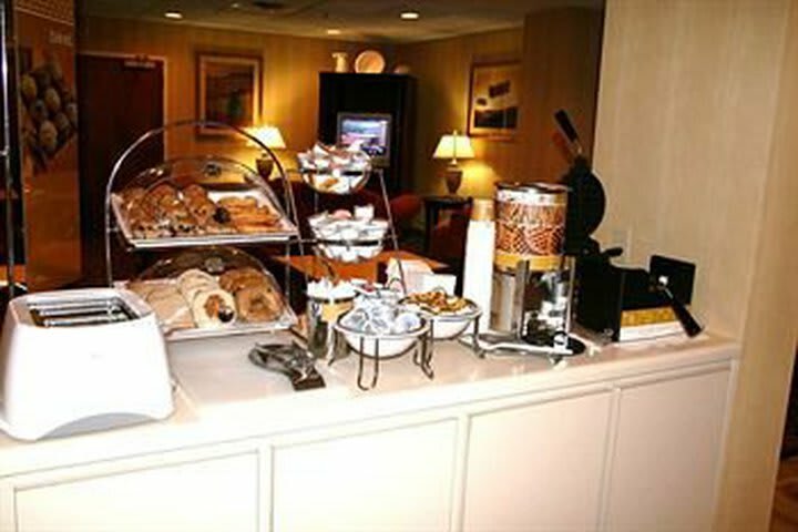 Hotel Hampton Inn Adel