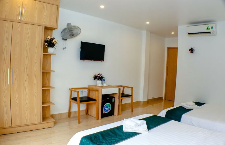 Catba Sunrise Hotel