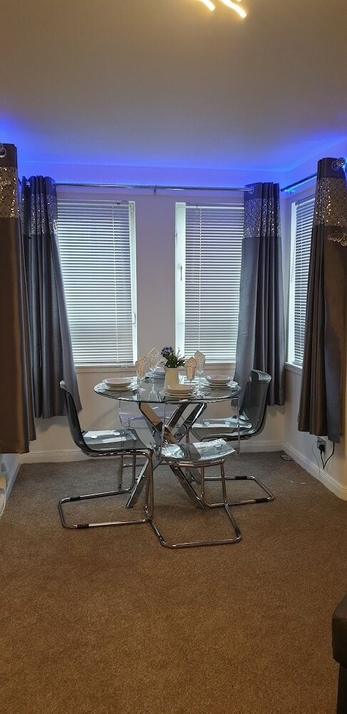 Beach Apartment - Kirkcaldy