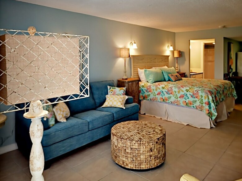 111 Sea Breeze