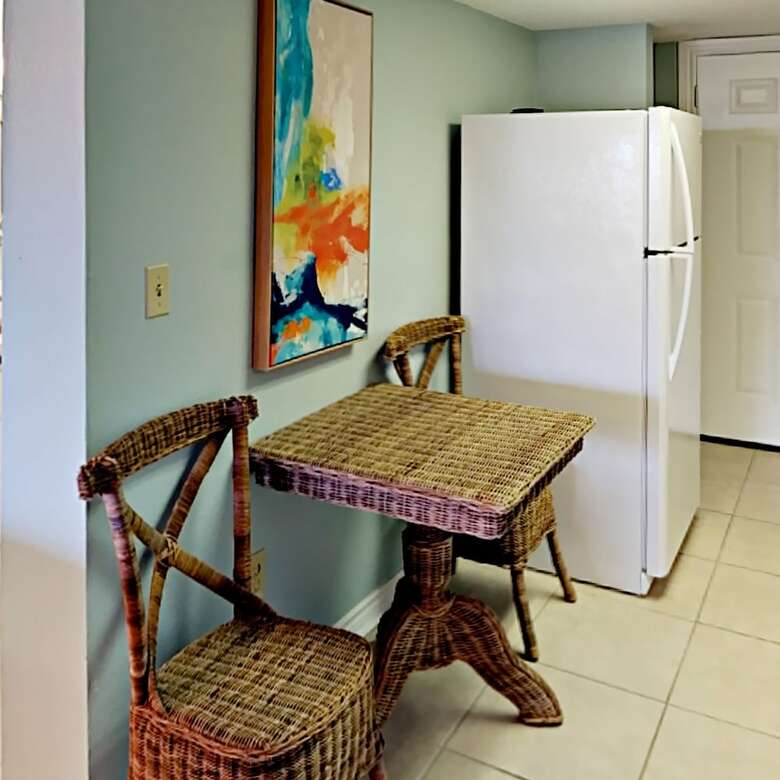 111 Sea Breeze