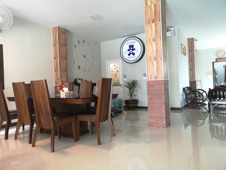 Haohug Maekhachan Hotel