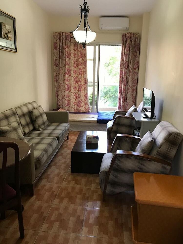 Aparthotel Weekend Furnished Apartment