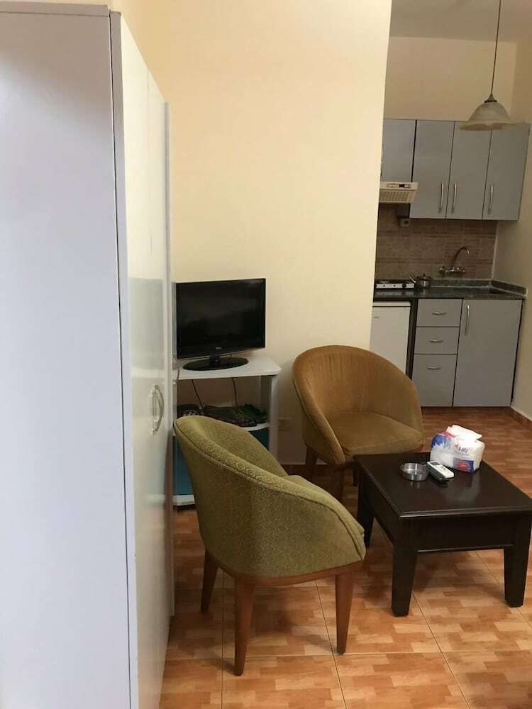 Aparthotel Weekend Furnished Apartment