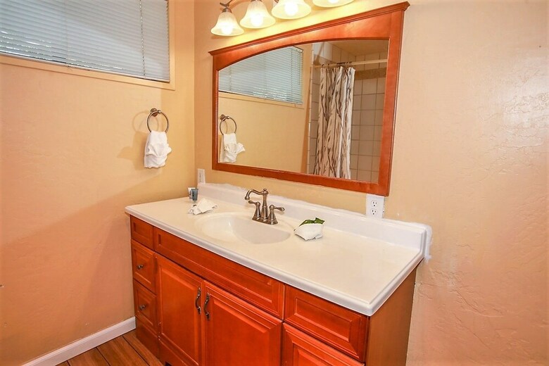 Cabana 1227- Hudson Bay Lakefront