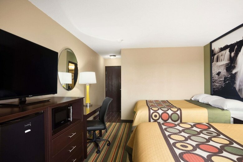Hotel Super 8 By Wyndham Joplin