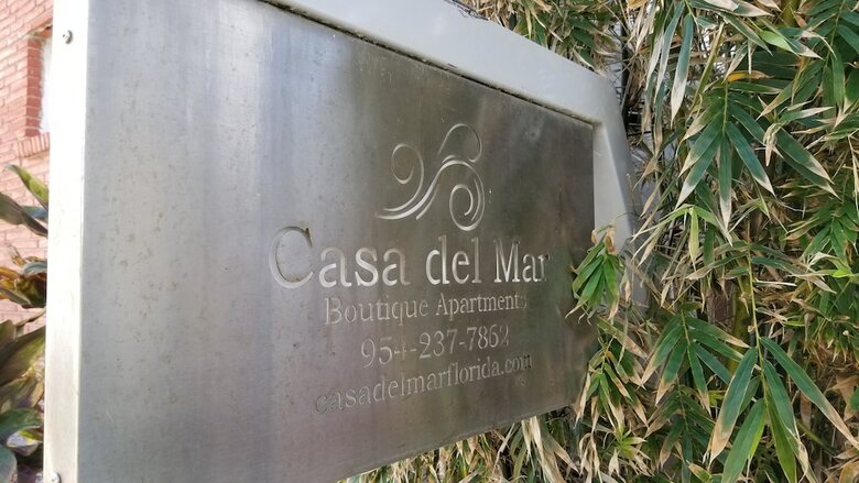 Apartamentos Casa Del Mar