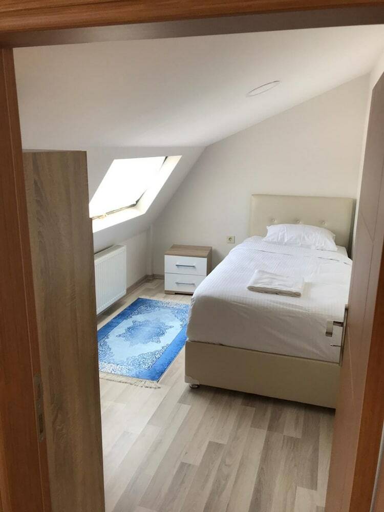 Guguvak Suites By Surur