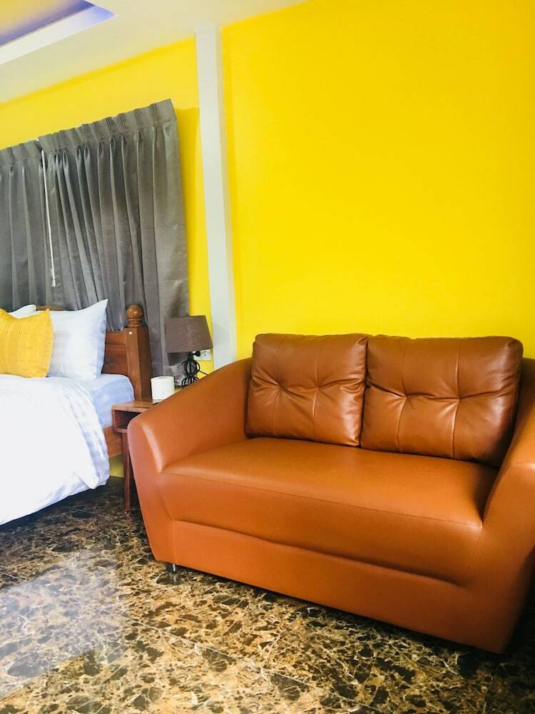 Hotel At Thara Aonang