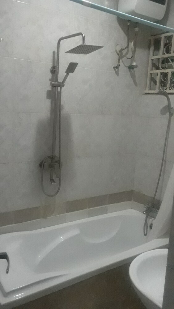 Hotel The College Court Suites