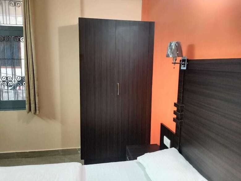 Stayapart Hotel Uday Palace