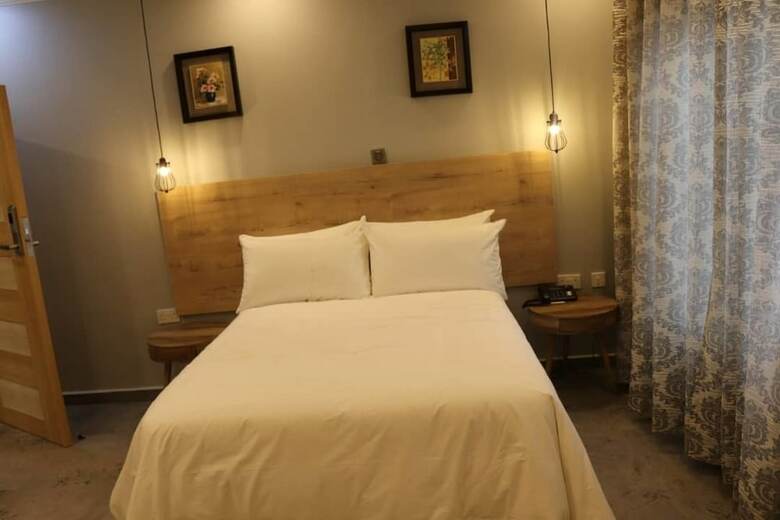 Hotel Royal Cottage