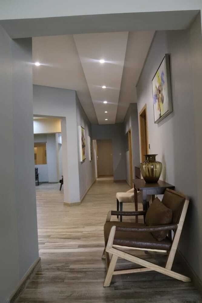Hotel Royal Cottage