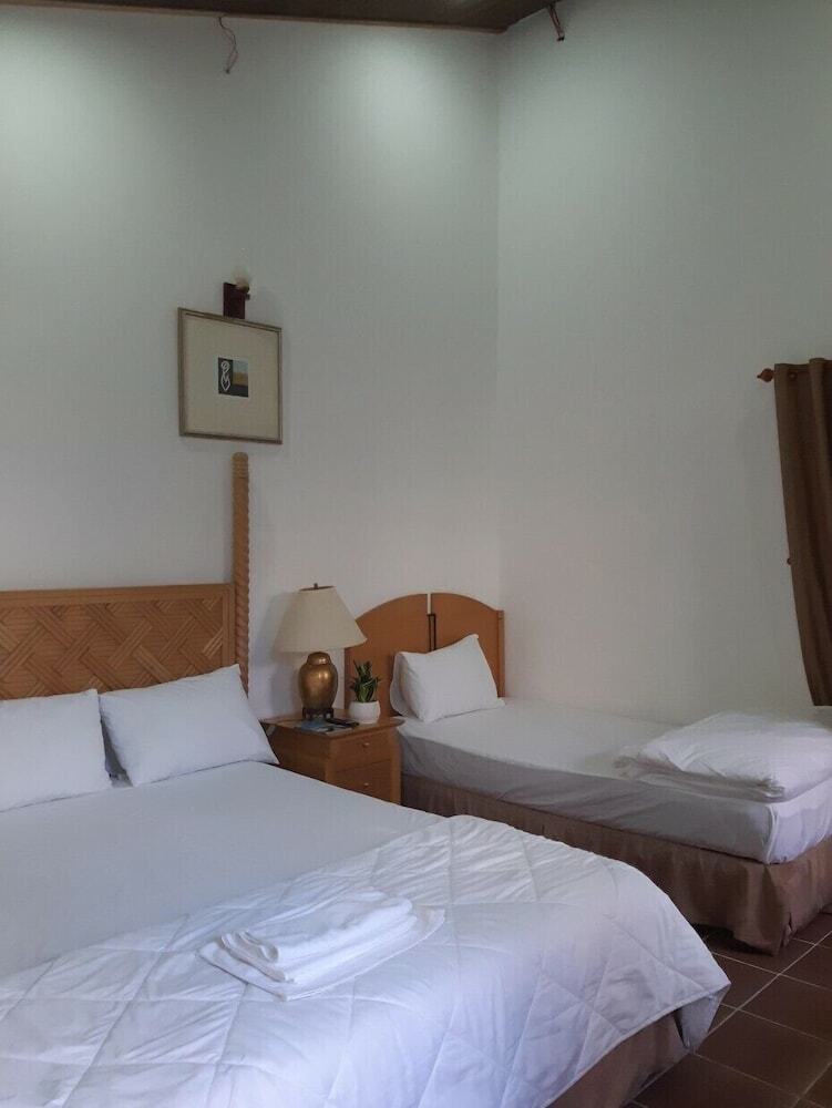 Hotel Long Homestay