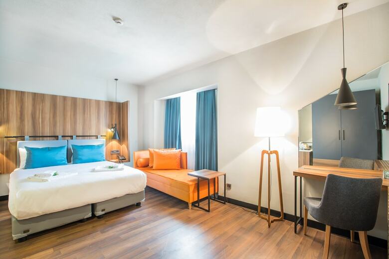 Signature Hotels & Spa