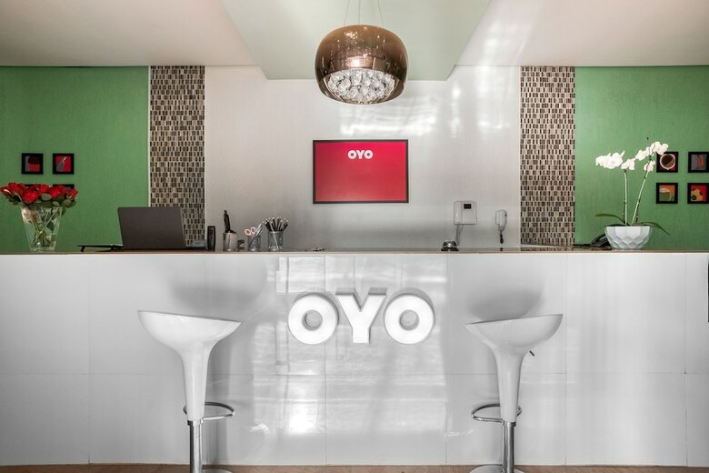 Oyo Hotel Royal