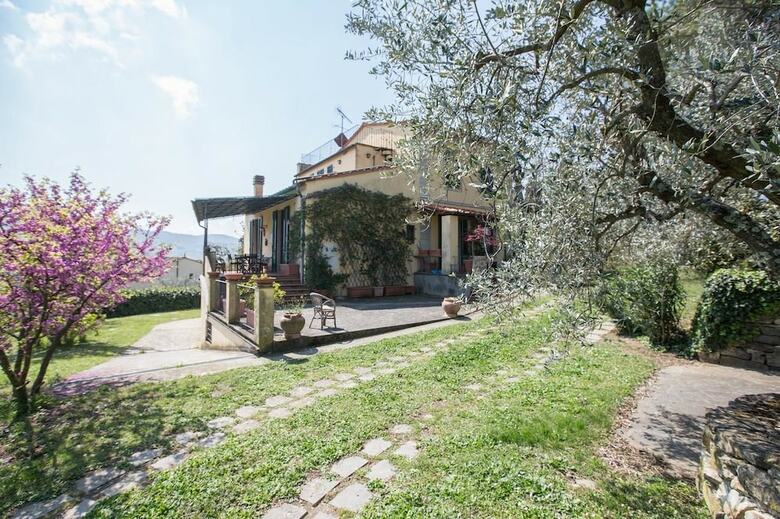 B&B Independent Loft On Florence's Hills