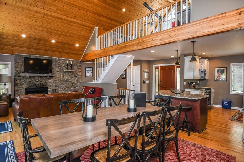 Ski To Shore Chalet