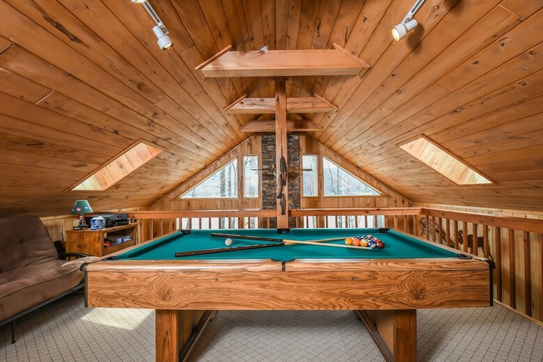 Cabana The Bear's Den