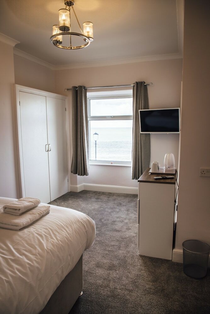 Carmel House Hotel