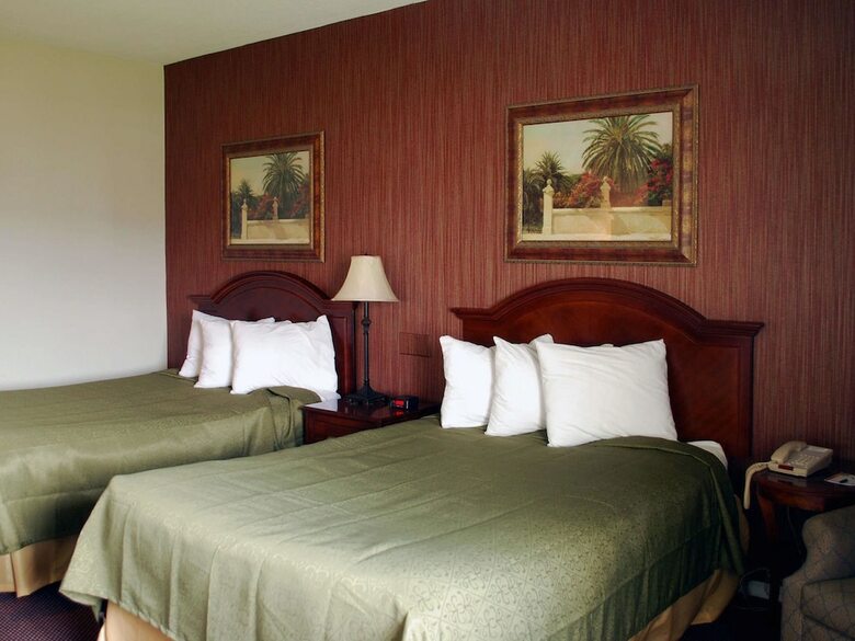 Hotel Travelodge By Wyndham Watertown