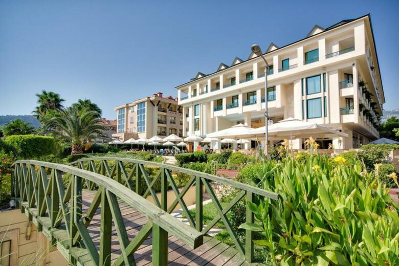 Hotel Golden Lotus