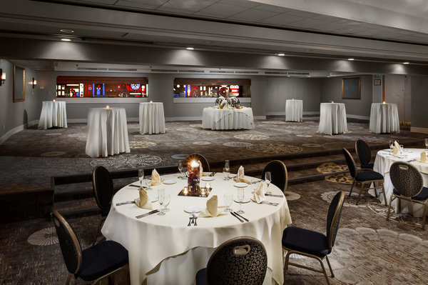 Radisson Hotel Valley Forge (.)