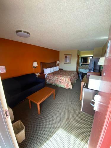 Motel Budget Host Inn - Baxley