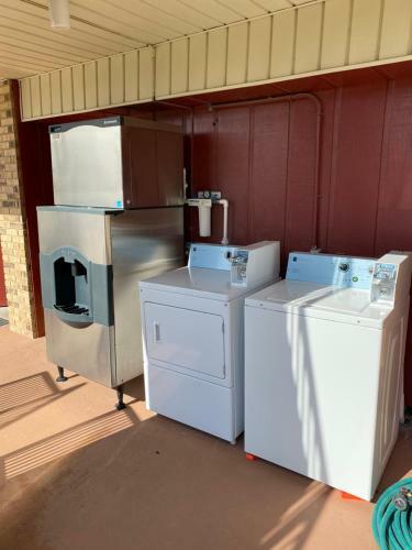 Motel Budget Host Inn - Baxley