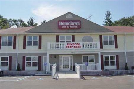 Hotel Hometown Inn & Suites