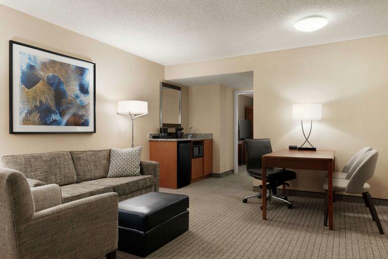Hotel Embassy Suites Cincinnati - Rivercenter